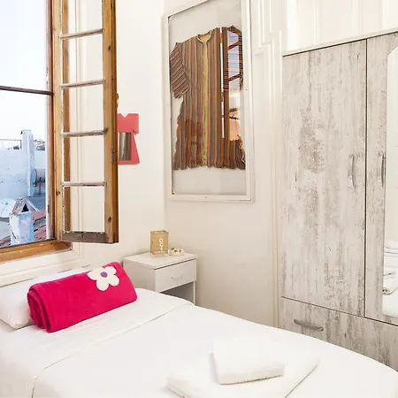 Guest house Bouti 2*