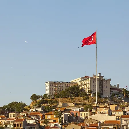 Bouti Ayvalı